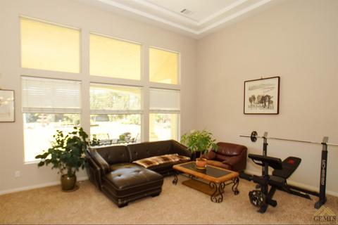 13605 Providence Pl, Bakersfield, CA 93314 photo 5