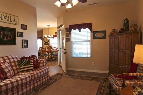 17121 Bold Venture Dr, Tehachapi, CA 93561 photo 2