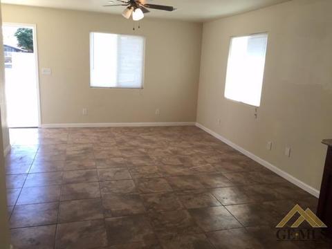 1415 E 9th St, Bakersfield, CA 93307 photo 3