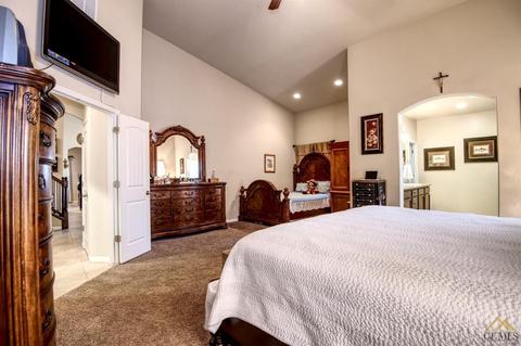 5718 Samuelson St, Bakersfield, CA 93313 photo 15
