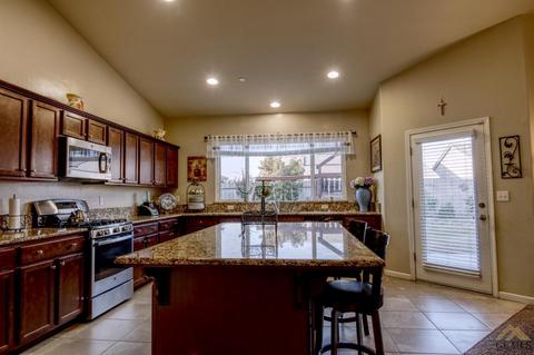 5718 Samuelson St, Bakersfield, CA 93313 photo 4