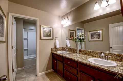5718 Samuelson St, Bakersfield, CA 93313 photo 19