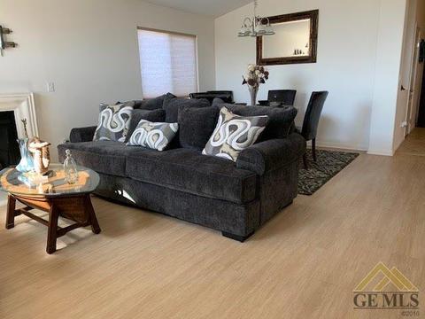 9324 Whitman Ave, Bakersfield, CA 93311 photo 2