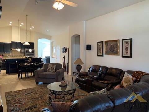 9324 Whitman Ave, Bakersfield, CA 93311 photo 13
