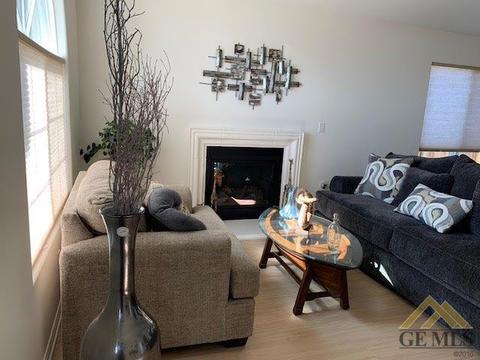 9324 Whitman Ave, Bakersfield, CA 93311 photo 3