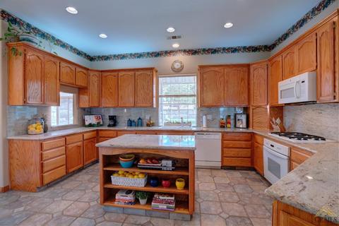 16570 Barton Ln, Bakersfield, CA 93314 photo 37