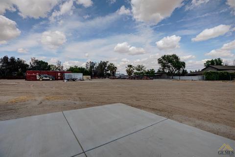 16570 Barton Ln, Bakersfield, CA 93314 photo 34