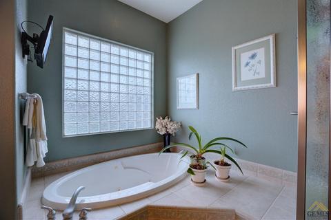 16570 Barton Ln, Bakersfield, CA 93314 photo 16