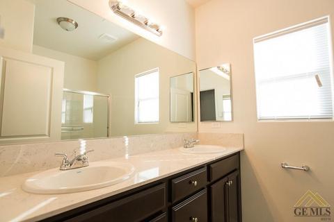 1914 Jonagold Ct, Bakersfield, CA 93312 photo 3