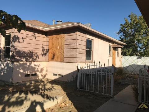 300 Tyler St, Taft, CA 93268 photo 11