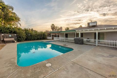 3208 Pendleton Ct, Bakersfield, CA 93309 photo 18