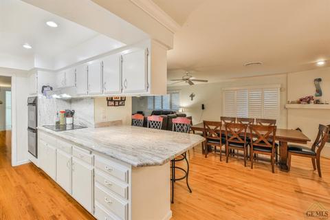 3208 Pendleton Ct, Bakersfield, CA 93309 photo 9