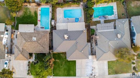 3208 Pendleton Ct, Bakersfield, CA 93309 photo 4