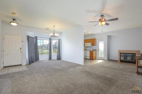1029 Green St, Tehachapi, CA 93561 photo 2