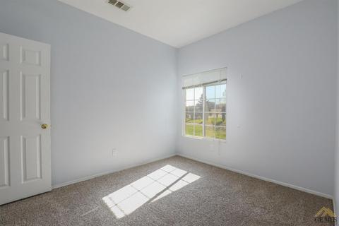 1029 Green St, Tehachapi, CA 93561 photo 8