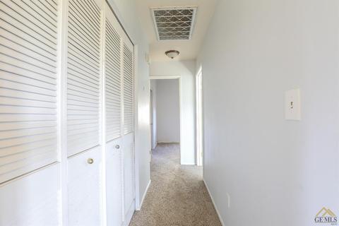 1029 Green St, Tehachapi, CA 93561 photo 7