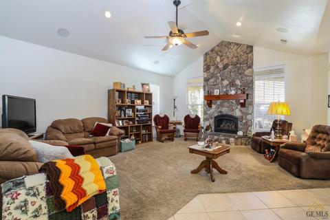 22001 Tiny Ct, Tehachapi, CA 93561 photo 14