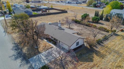 21131 Angel St, Tehachapi, CA 93561 photo 3