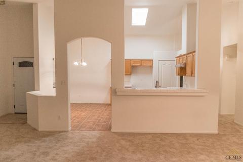 5906 Pendleton Falls Dr, Bakersfield, CA 93314 photo 8