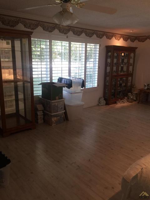 3916 Crescent Dr, Bakersfield, CA 93306 photo 5
