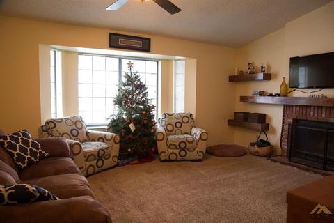 118 Chaparrel St, Tehachapi, CA 93561 photo 6