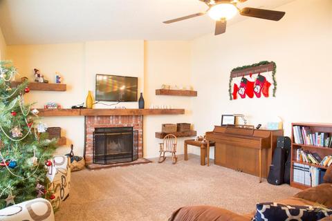 118 Chaparrel St, Tehachapi, CA 93561 photo 4