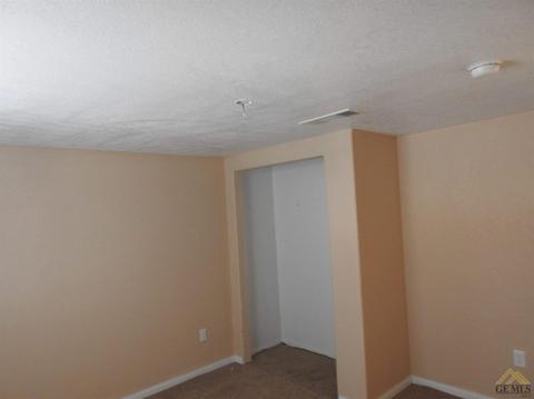 514 Buchanan St, Taft, CA 93268 photo 6