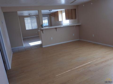 514 Buchanan St, Taft, CA 93268 photo 4