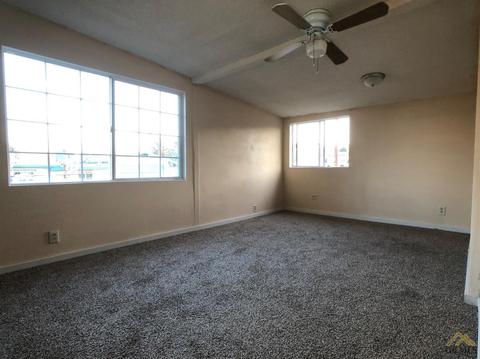 501 D St, Taft, CA 93268 photo 13