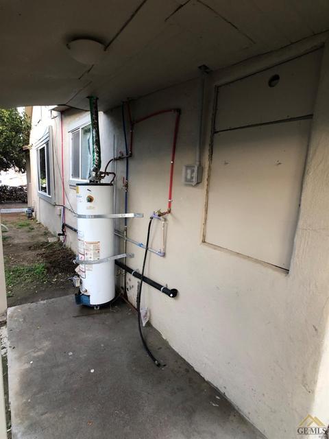 501 D St, Taft, CA 93268 photo 5