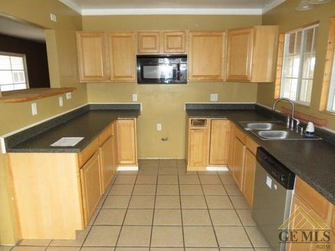 518 Bell Ave, Taft, CA 93268 photo 13