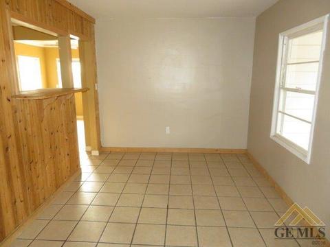518 Bell Ave, Taft, CA 93268 photo 11