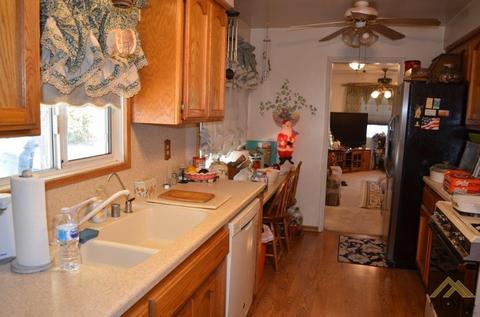 2100 E Burbank St, Shafter, CA 93263 photo 10