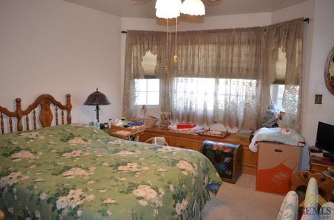 2100 E Burbank St, Shafter, CA 93263 photo 14