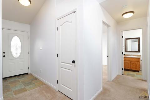 18280 Santa Anita St, Tehachapi, CA 93561 photo 6