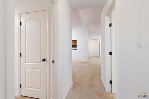 18280 Santa Anita St, Tehachapi, CA 93561 photo 13