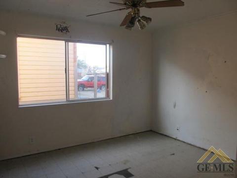 513 Fillmore St, Taft, CA 93268 photo 5