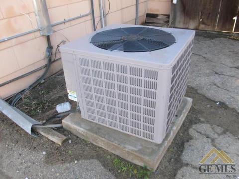 513 Fillmore St, Taft, CA 93268 photo 14