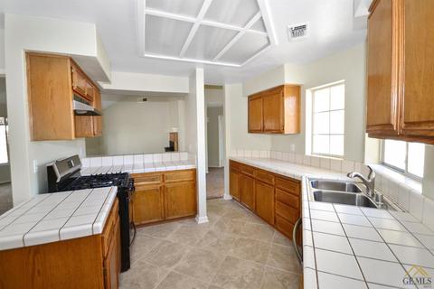 1161 Redwood Ct, Tehachapi, CA 93561 photo 9