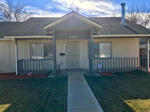 204 W A St, Tehachapi, CA 93561 photo 3