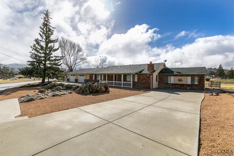 18521 Saint Andrews Dr, Tehachapi, CA 93561 photo 1