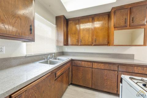 754 Oak Ave, Wasco, CA 93280 photo 8