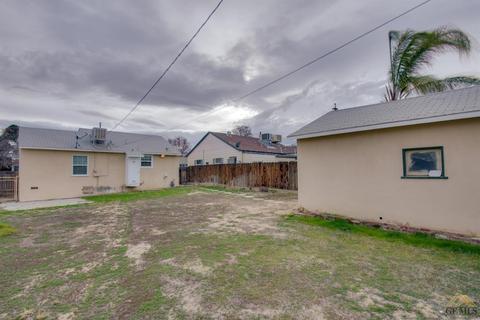 112 E Lucard St, Taft, CA 93268 photo 12