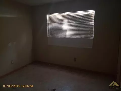 151 E 2nd St, Buttonwillow, CA 93206 photo 7