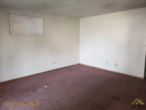 151 E 2nd St, Buttonwillow, CA 93206 photo 8