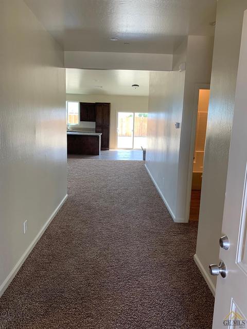 314 Peppermint Ct, Wasco, CA 93280 photo 3