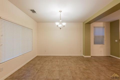 306 Pine Falls Dr, Bakersfield, CA 93314 photo 7