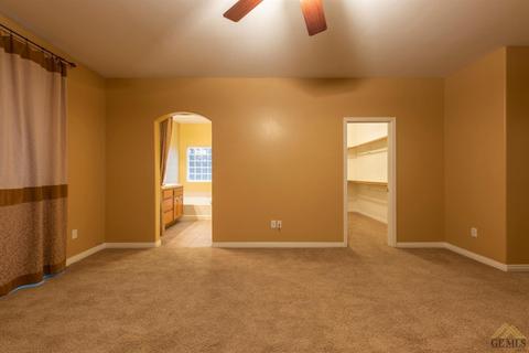 306 Pine Falls Dr, Bakersfield, CA 93314 photo 15