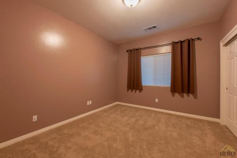 306 Pine Falls Dr, Bakersfield, CA 93314 photo 26