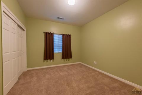 306 Pine Falls Dr, Bakersfield, CA 93314 photo 20